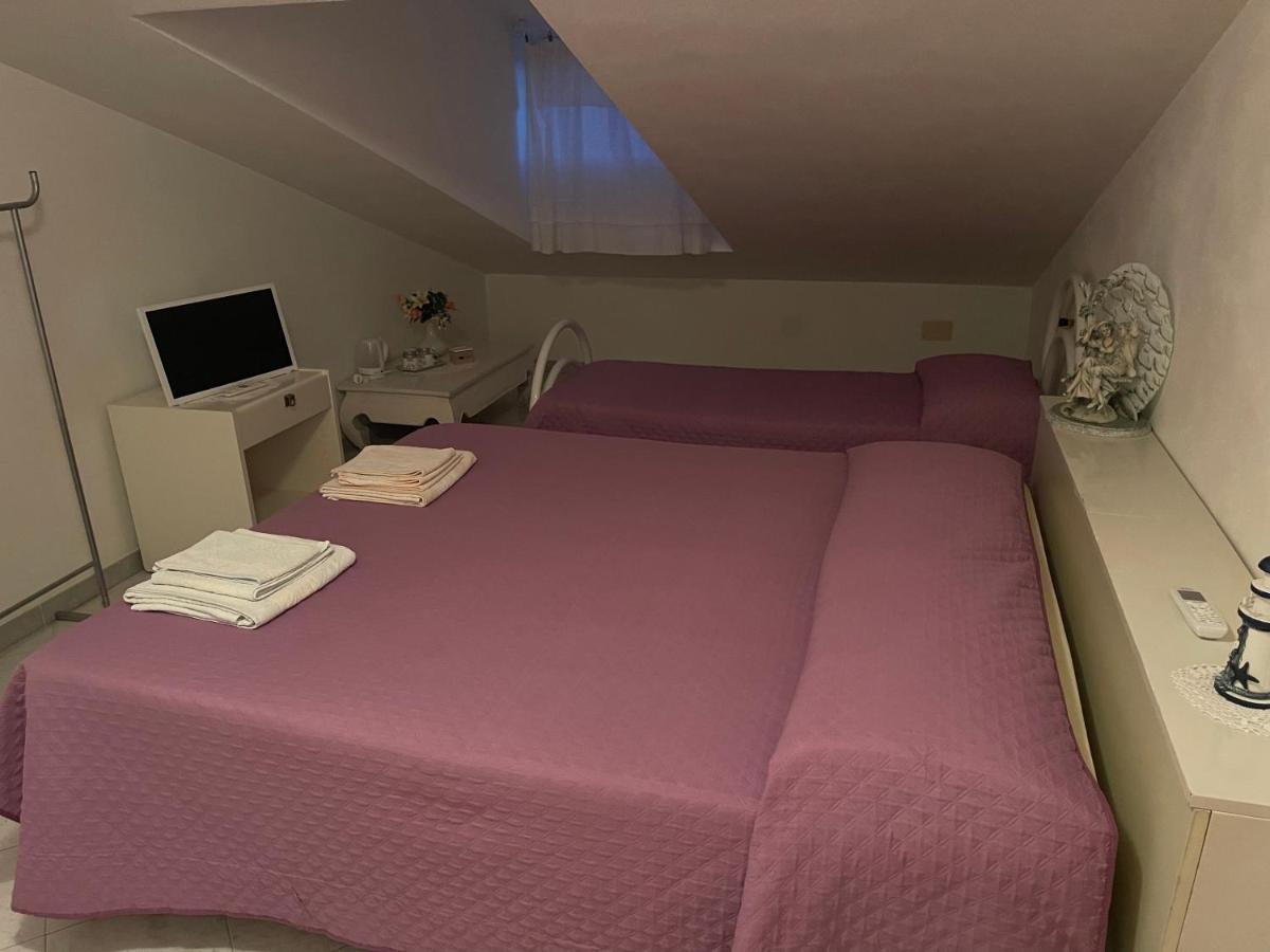 La Mansarda Bed & Breakfast Biancareddu ภายนอก รูปภาพ