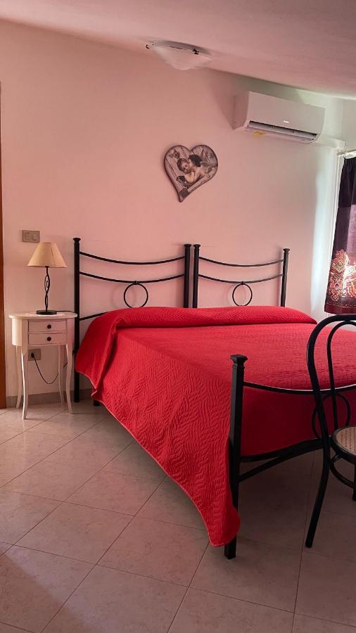 La Mansarda Bed & Breakfast Biancareddu ภายนอก รูปภาพ